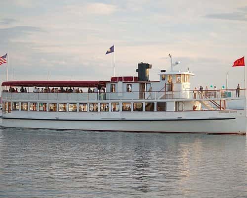Historic Sightseeing Harbor Cruise